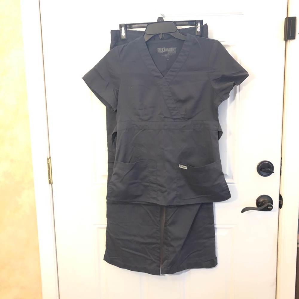 Grey’s Anatomy scrub set